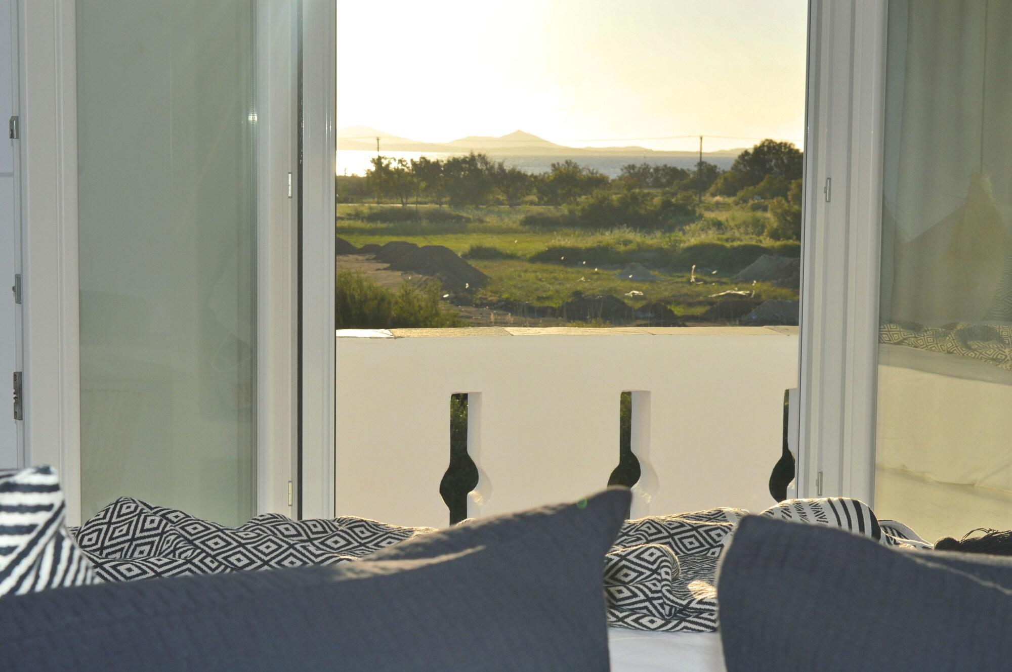 Iphimedeia Luxury Hotel & Suites Naxos City Extérieur photo