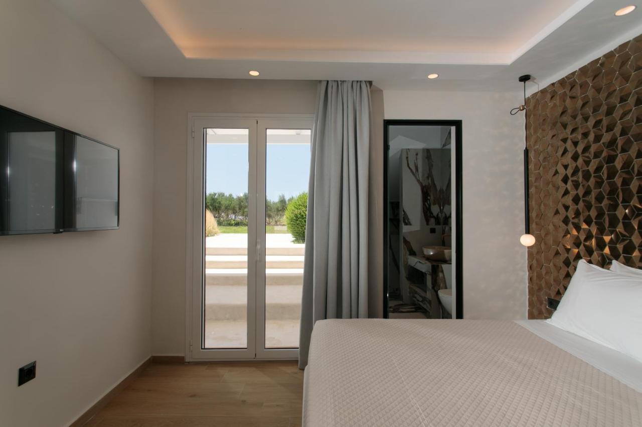 Iphimedeia Luxury Hotel & Suites Naxos City Extérieur photo