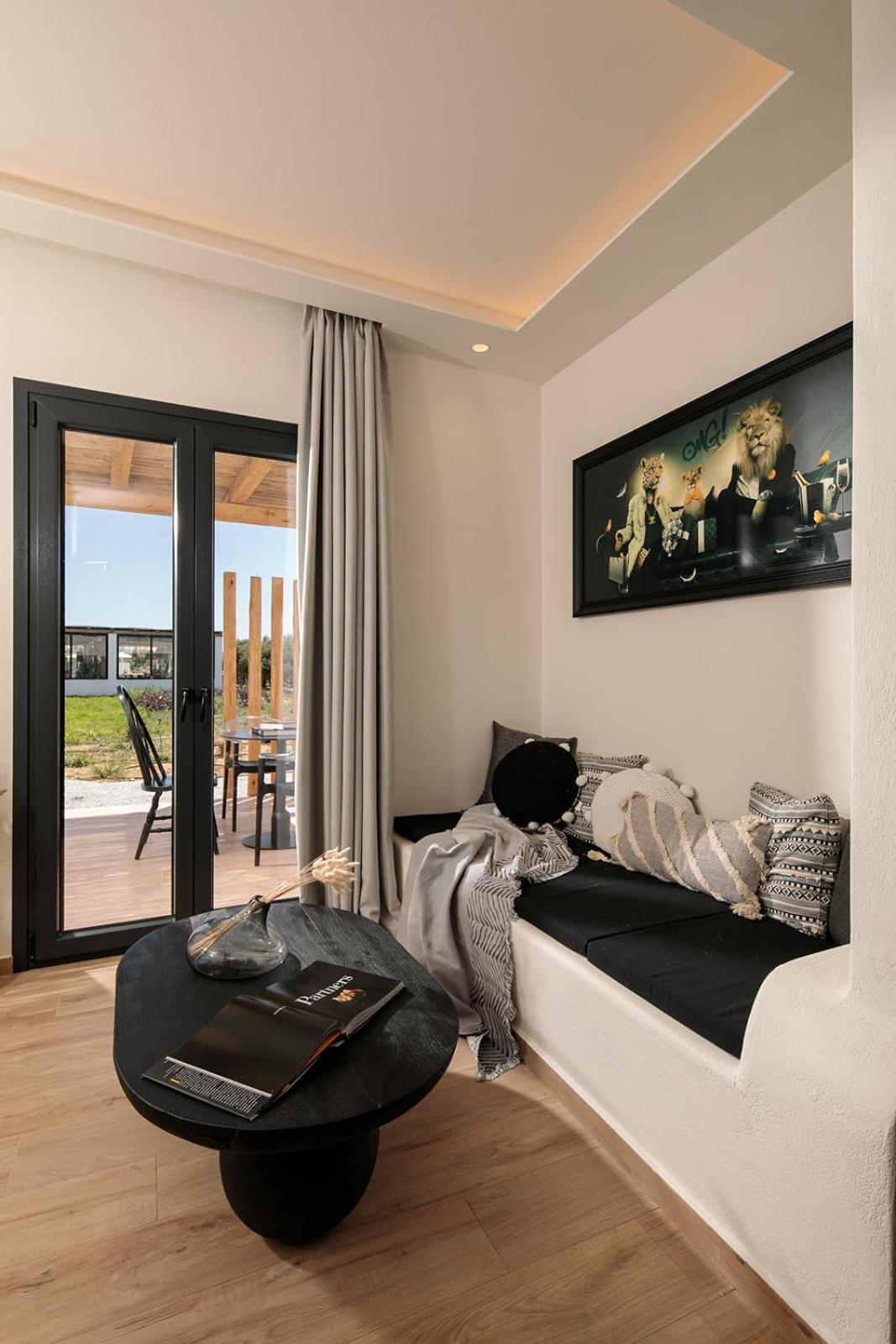 Iphimedeia Luxury Hotel & Suites Naxos City Extérieur photo