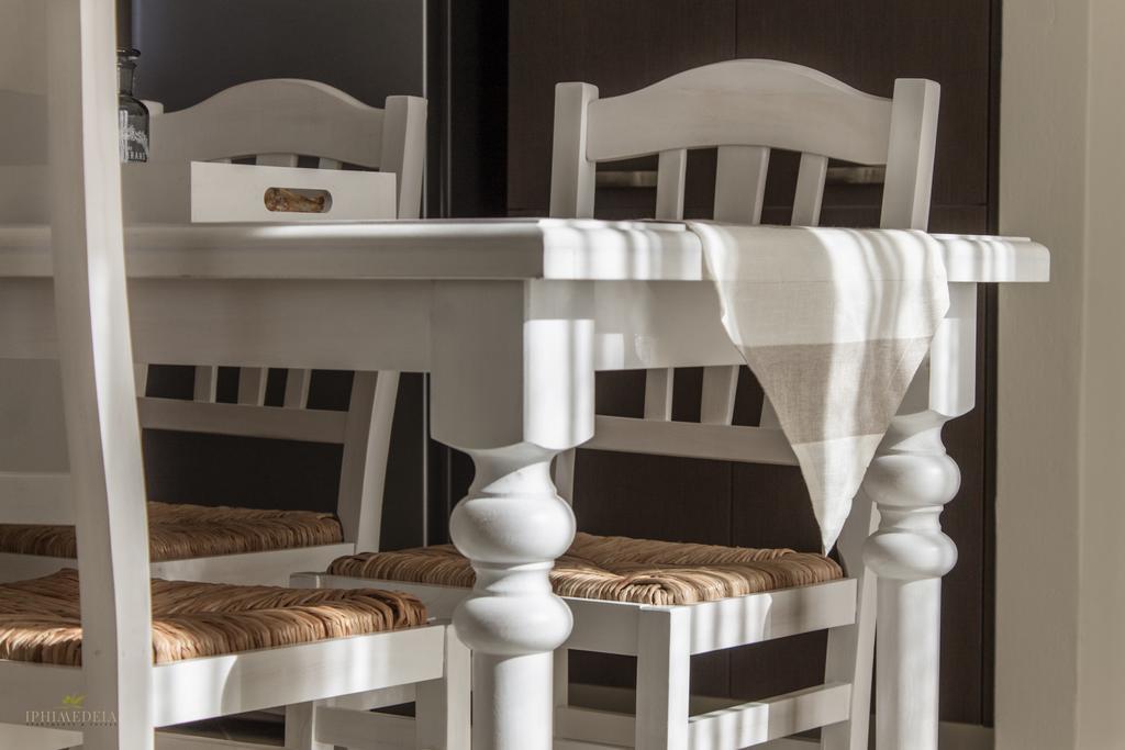 Iphimedeia Luxury Hotel & Suites Naxos City Extérieur photo