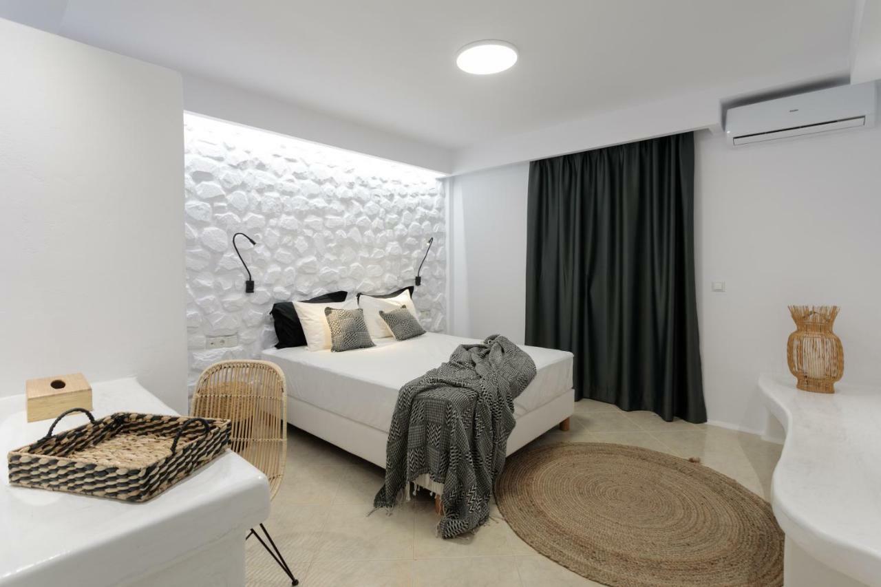 Iphimedeia Luxury Hotel & Suites Naxos City Extérieur photo
